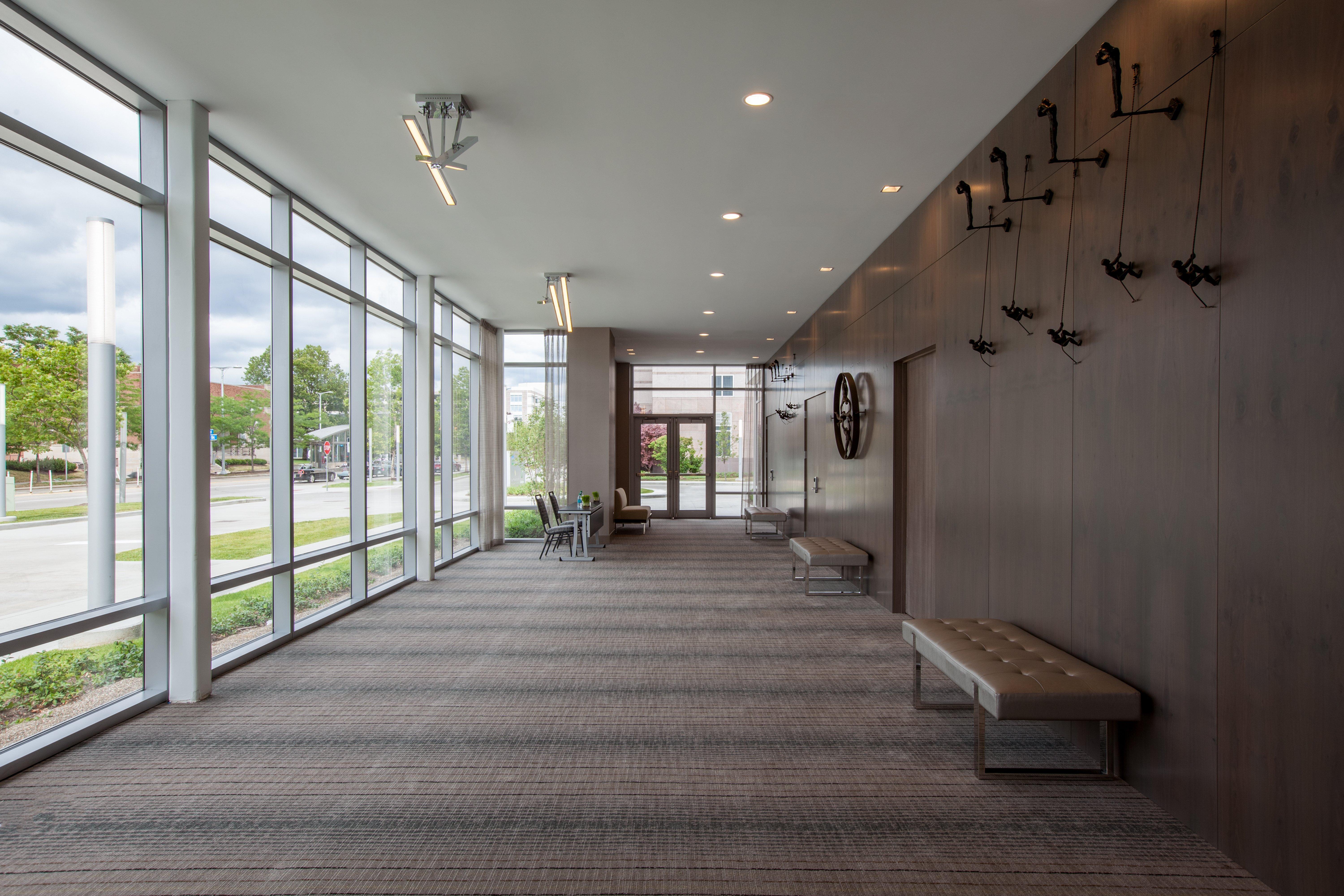 Holiday Inn Cleveland Clinic By Ihg Bagian luar foto