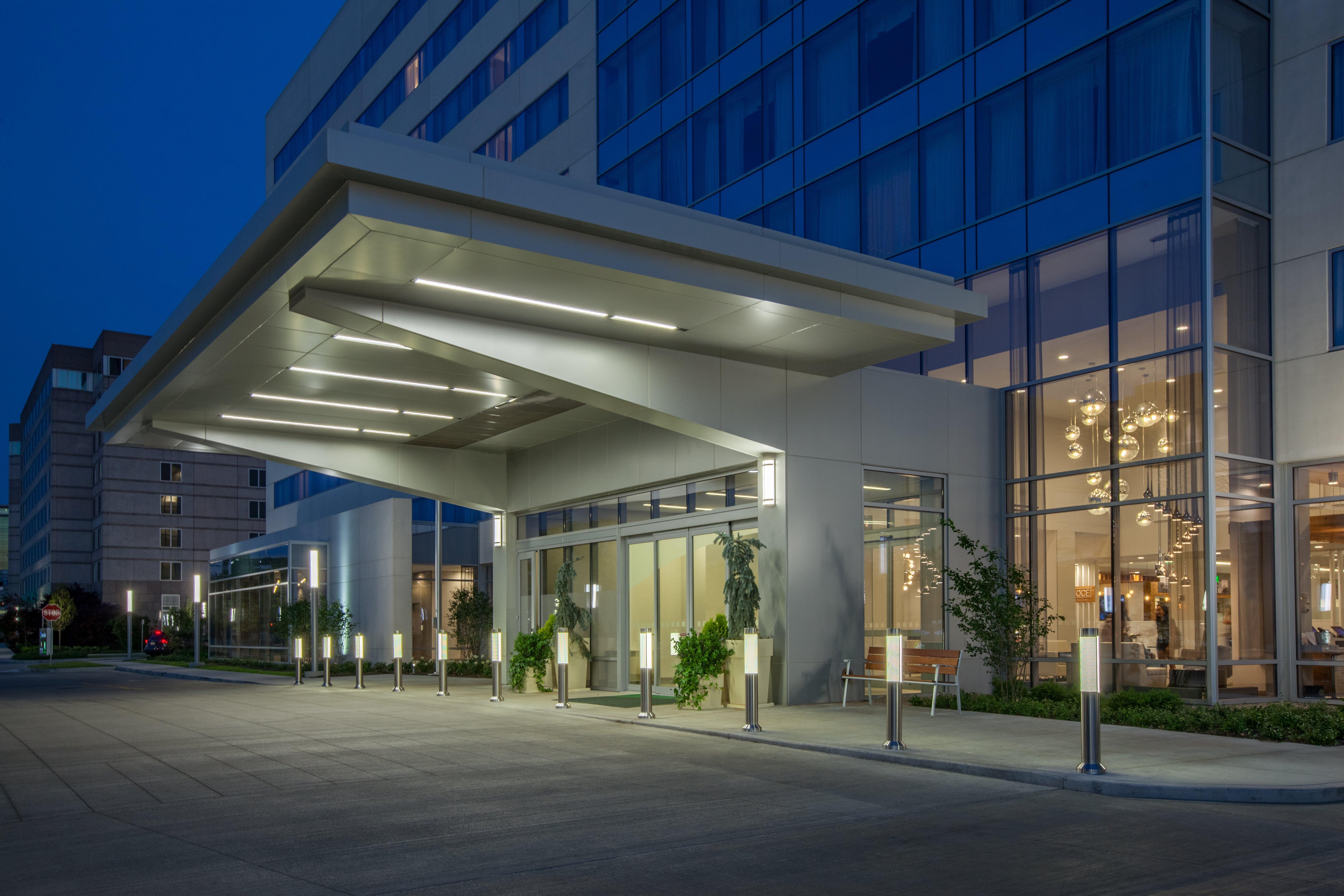 Holiday Inn Cleveland Clinic By Ihg Bagian luar foto