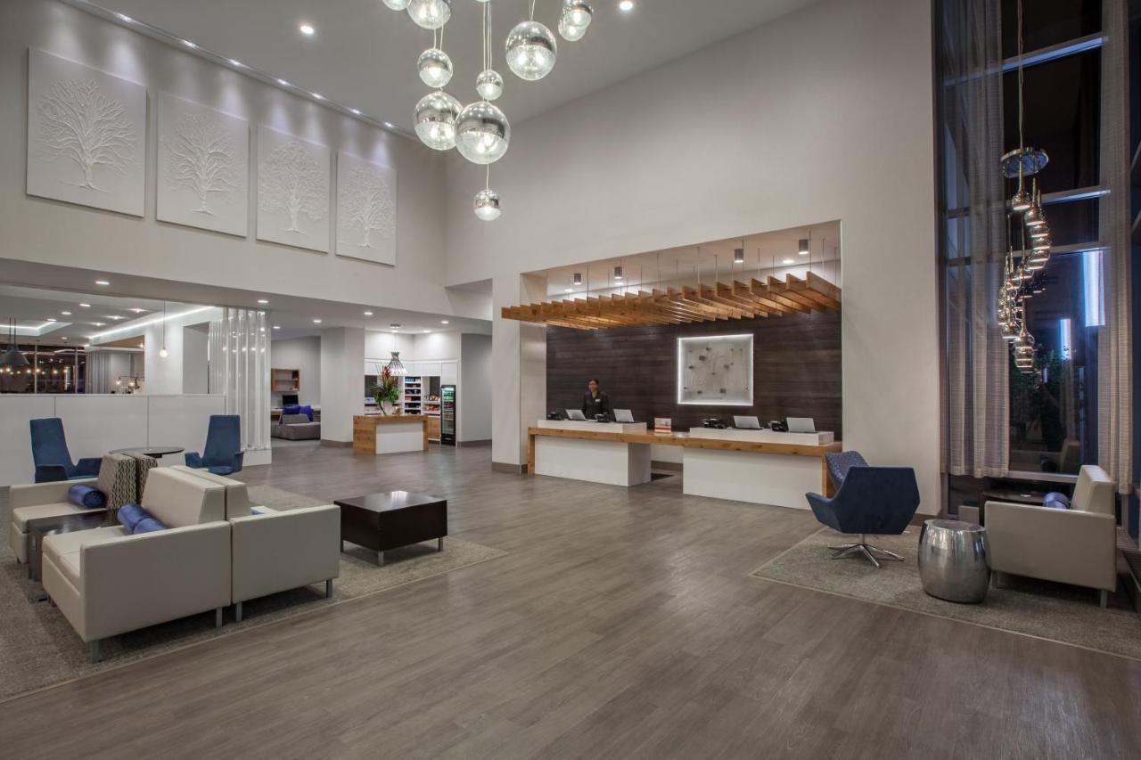 Holiday Inn Cleveland Clinic By Ihg Bagian luar foto